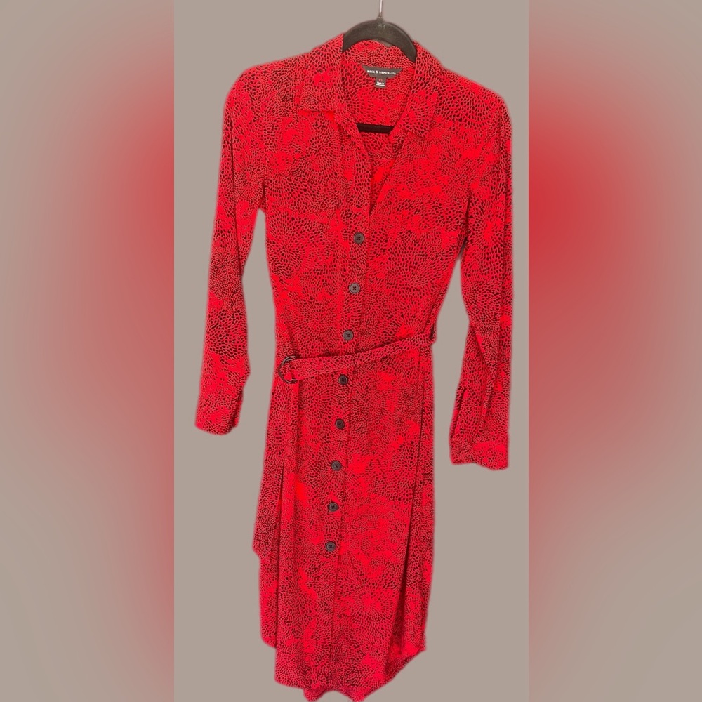 Rock & Republic Red and Black Leapard Print Long or elbow length Sleeves